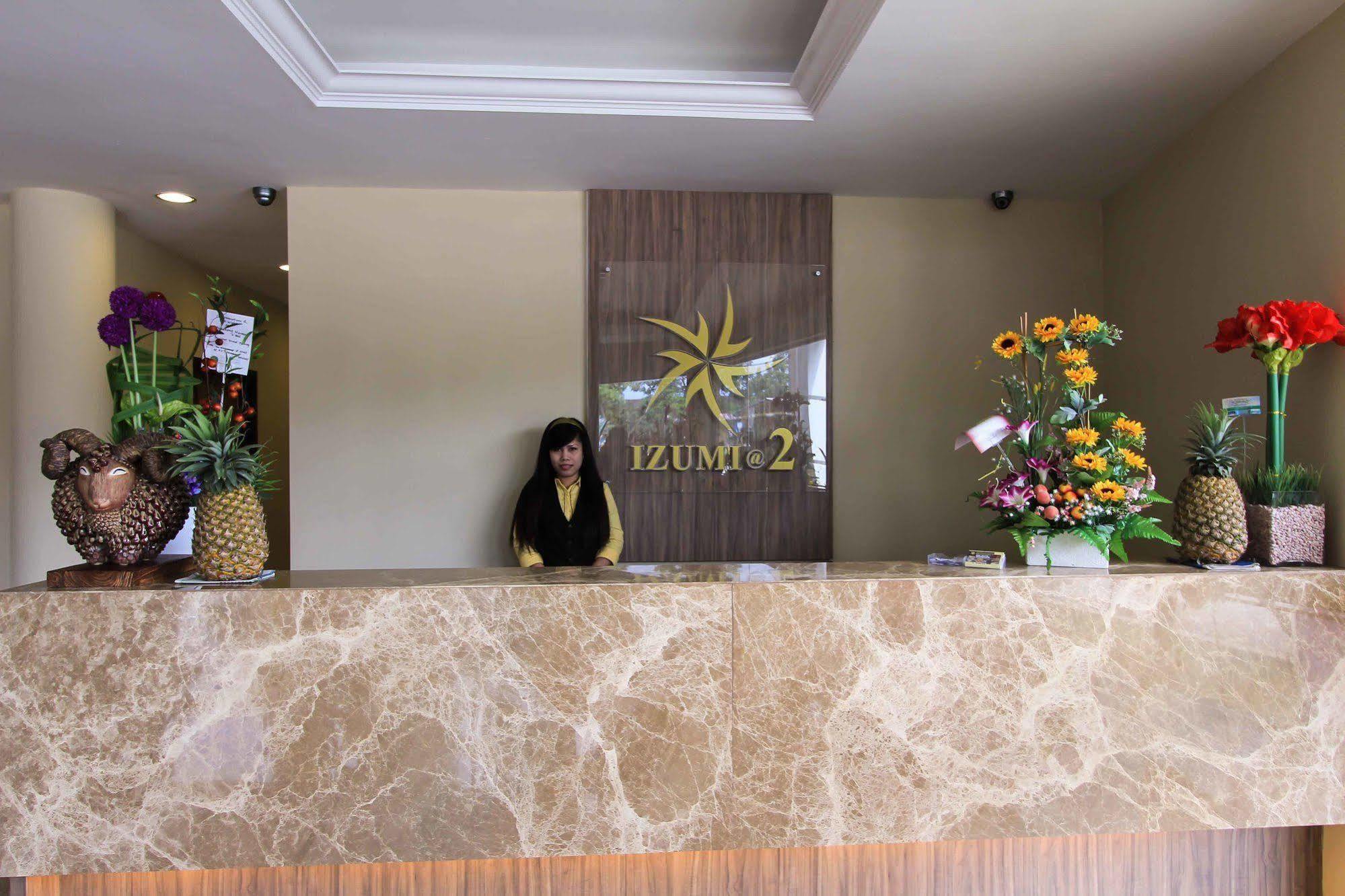 อีร่า พลัส โฮเต็ล Hotel เซอรีเคมบางัน ภายนอก รูปภาพ